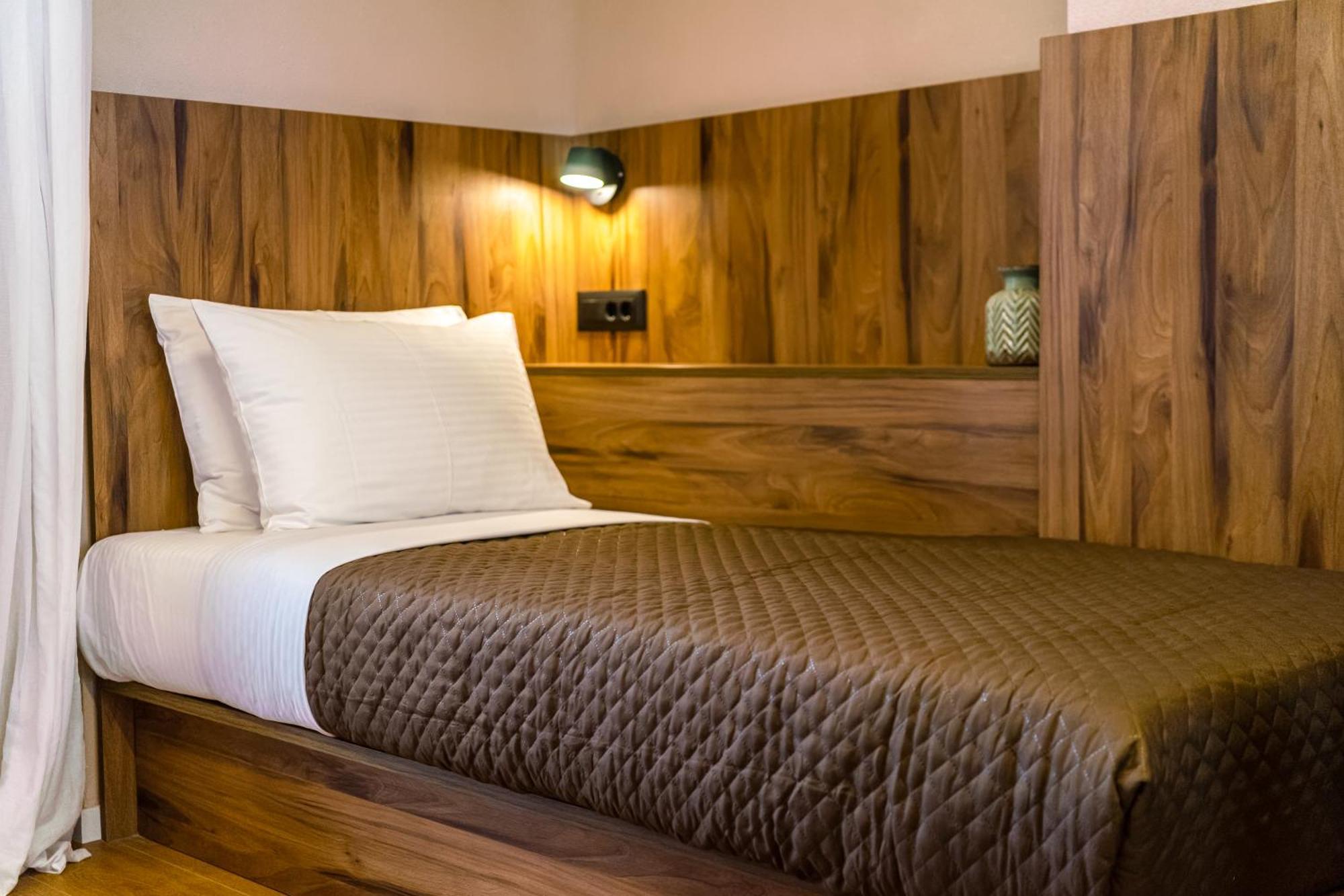 The Dorians Aparthotel เอเธนส์ ภายนอก รูปภาพ